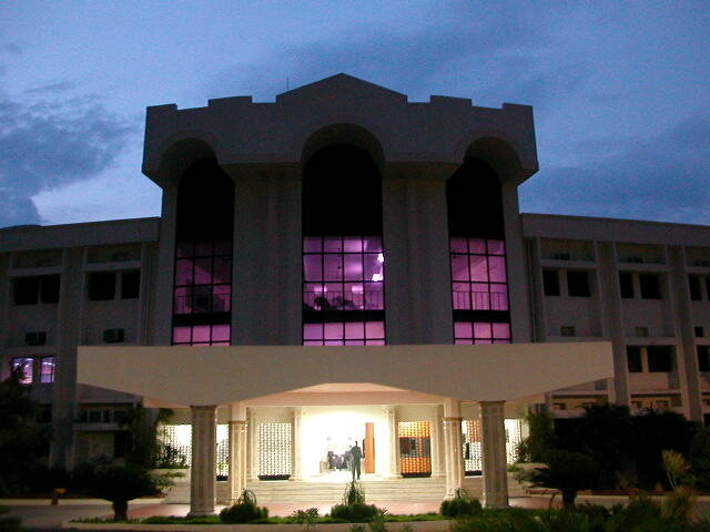 Main administrative building — Vellore Institute of Technology, Vellore